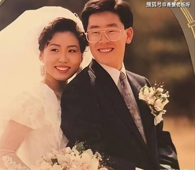 优雅妯娌和睦还弹得一手好钢琴AG真人网站韩国金惠景：知性(图1)