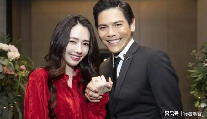 钱向佐带娃有时异地但豪门日子藏不住了AG真人登录郭碧婷手撕谣言：婆婆给(图13)